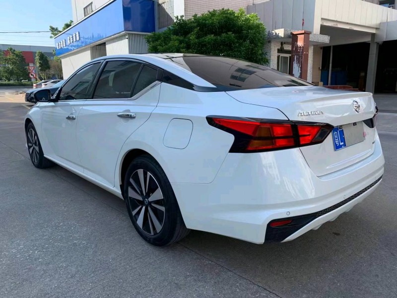 中山21年日產天籟6