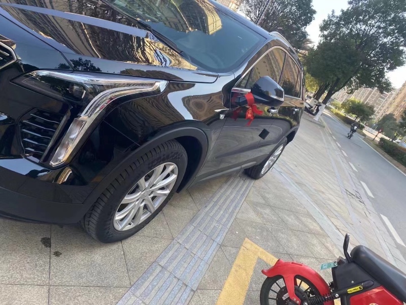 上饒21年凱迪拉克XT44