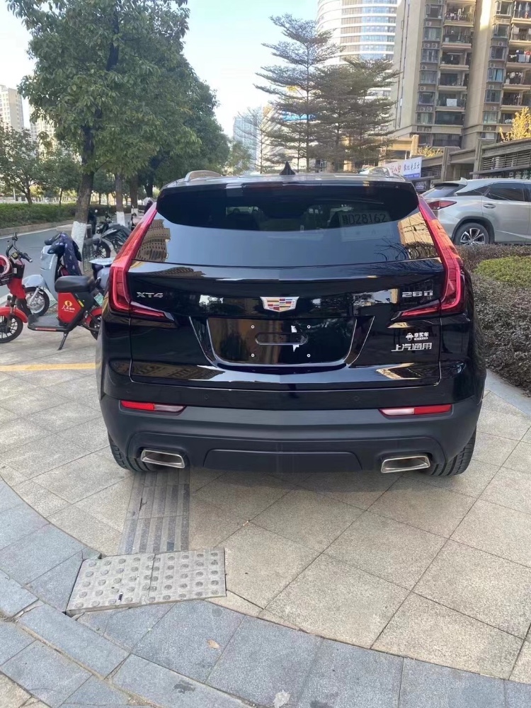 上饒21年凱迪拉克XT42