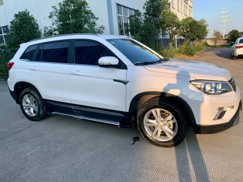 宜昌17年長安汽車CS757