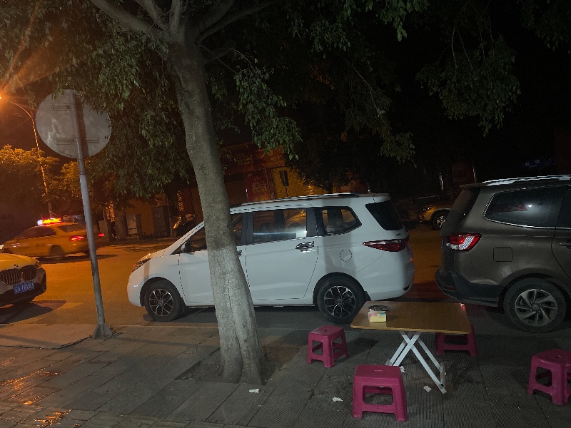 昆明16年長安汽車歐尚3
