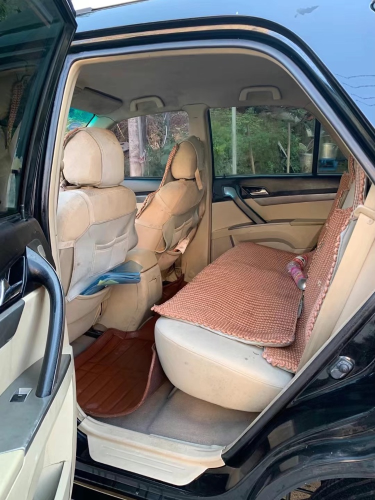 重庆14年广汽吉奥奥轩G51