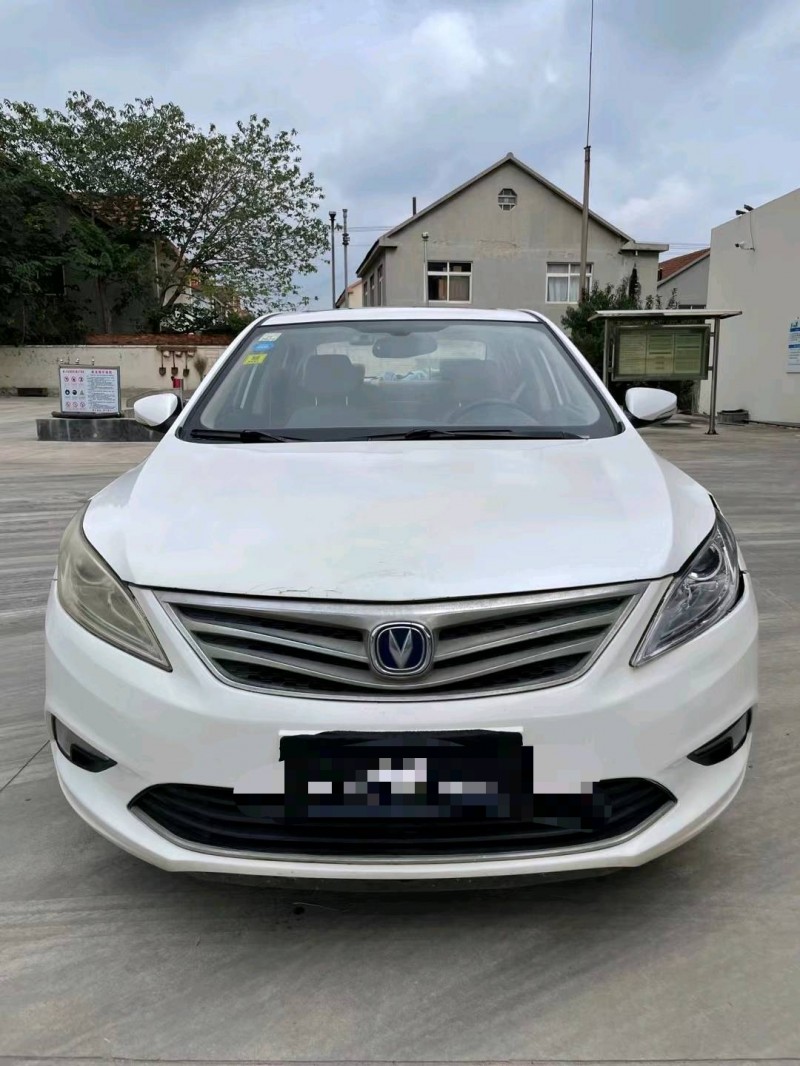青島16年長安汽車逸動1