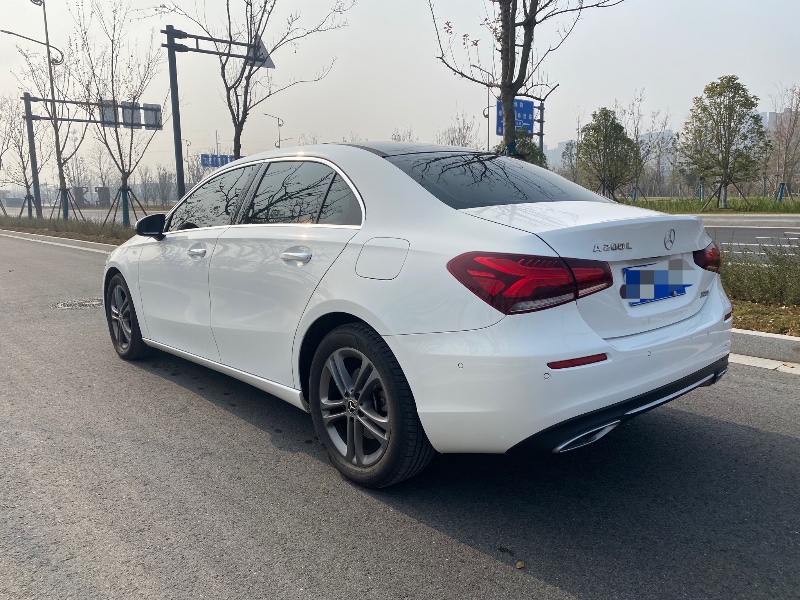 泰州19年奔驰A5