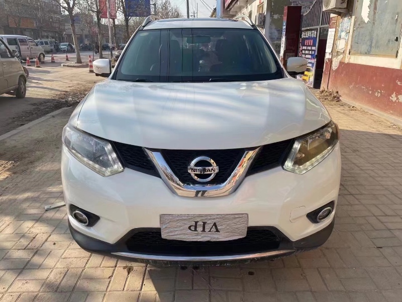 開封17年日產奇駿1