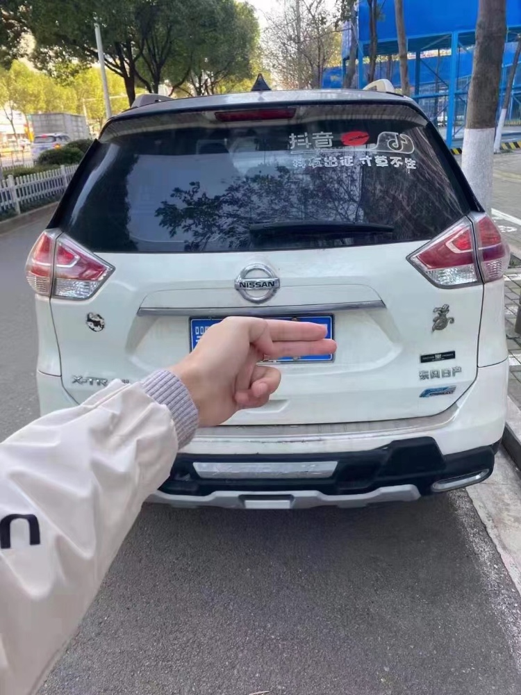 十堰15年日產奇駿7