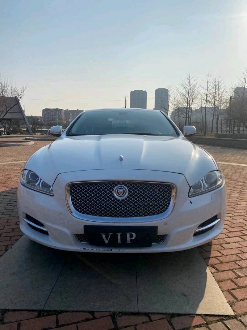 遼陽13年捷豹XJL9