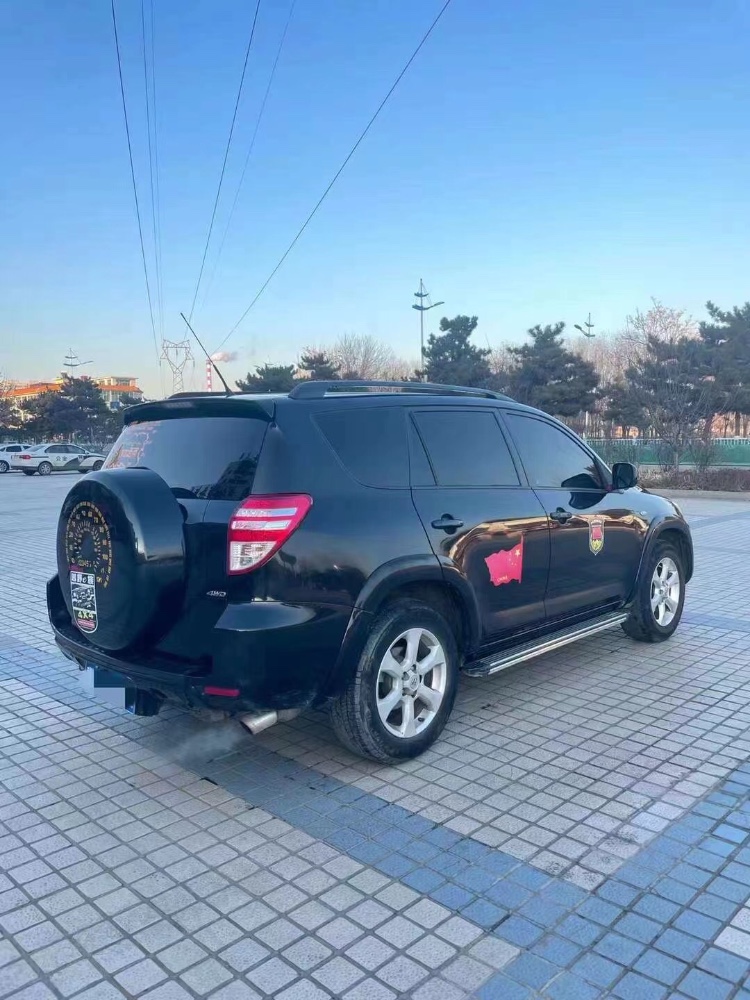秦皇島10年豐田RAV4榮放9