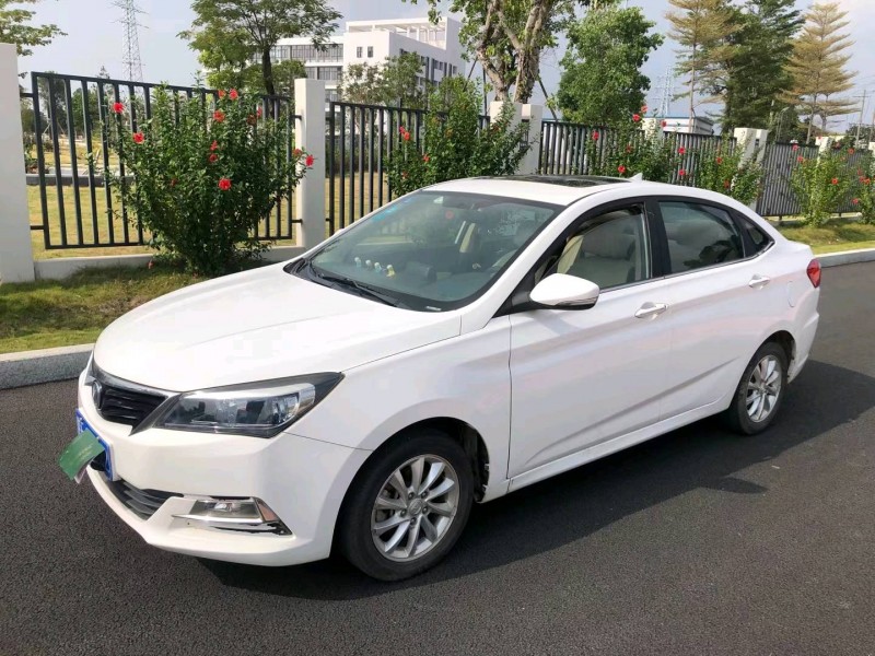 廣州16年長安汽車悅翔3