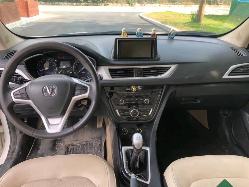 廣州16年長安汽車悅翔5