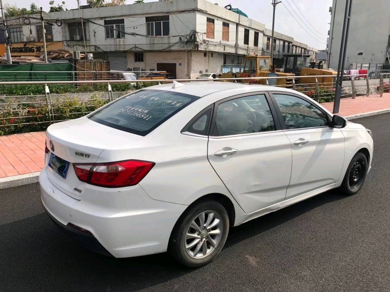 廣州16年長安汽車悅翔7