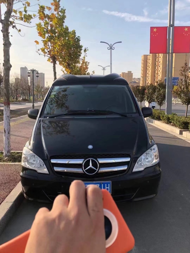 东营12年奔驰威霆1