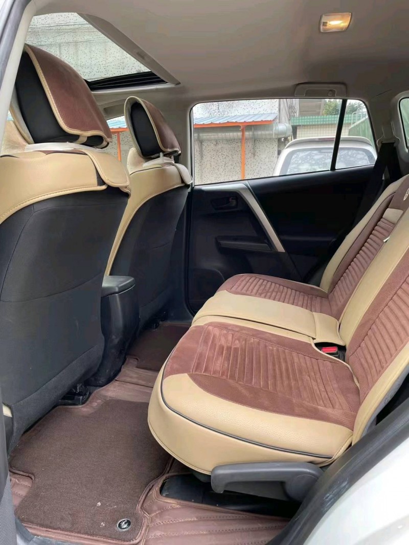 中山19年豐田RAV47