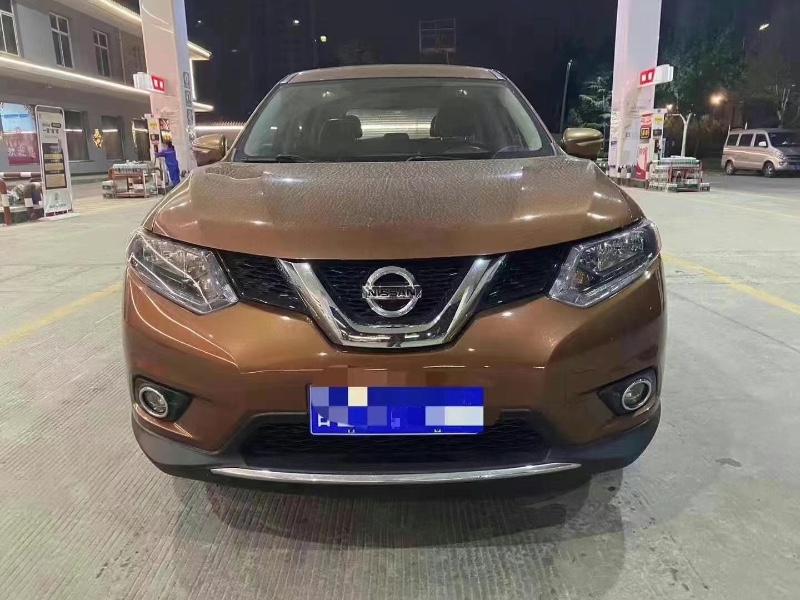 淄博15年日產奇駿1