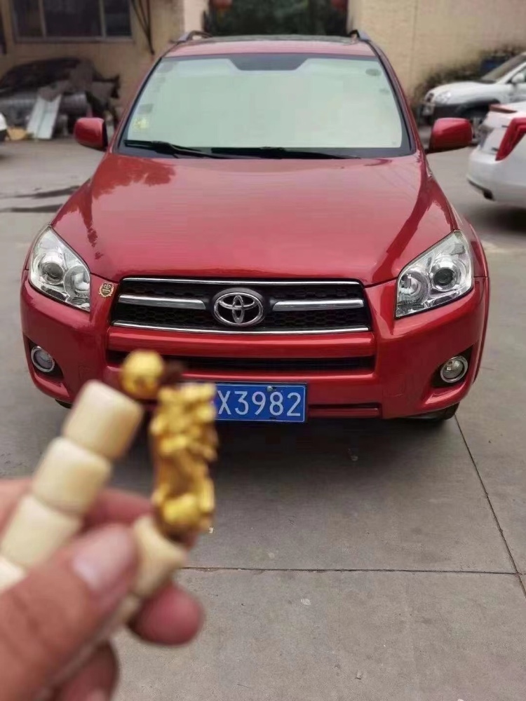 唐山10年豐田RAV41