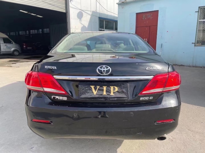 东营10年丰田凯美瑞7