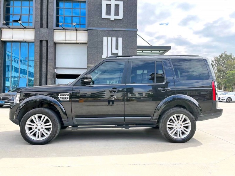 东莞16年路虎发现47