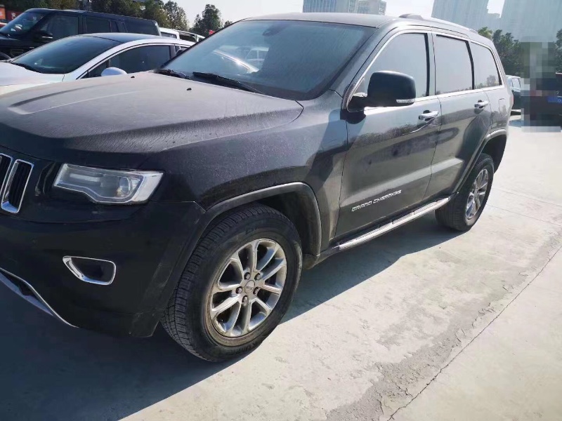 徐州13年Jeep大切諾基3