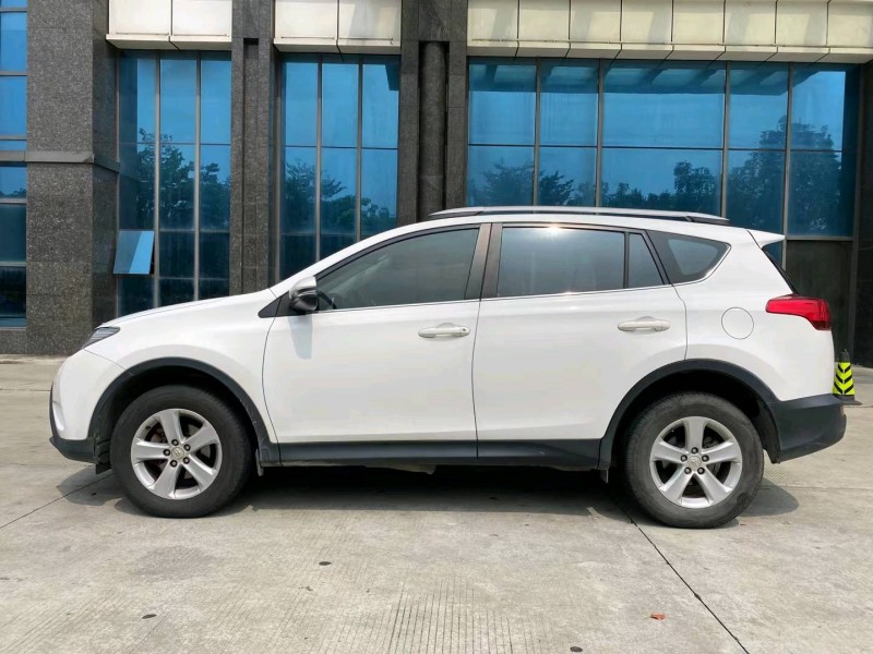 東莞14年豐田RAV4榮放4