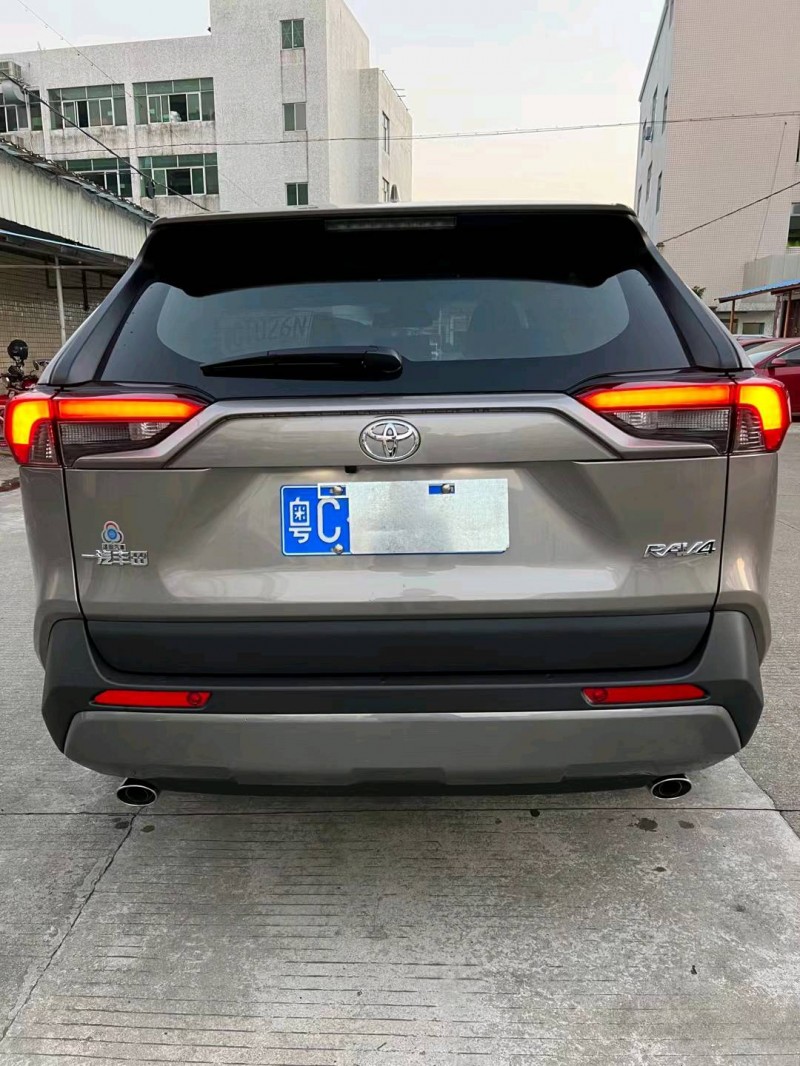 中山21年豐田RAV44