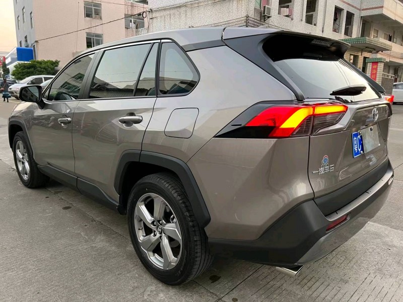 中山21年豐田RAV45