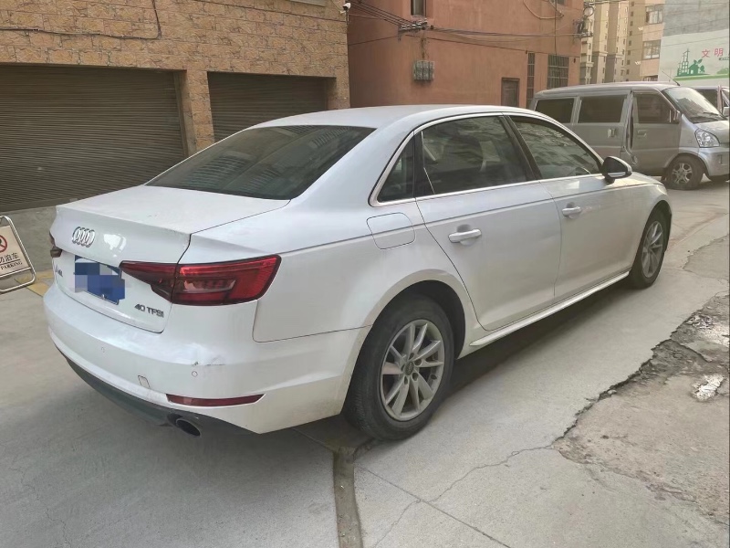 上饒17年奧迪A4L9