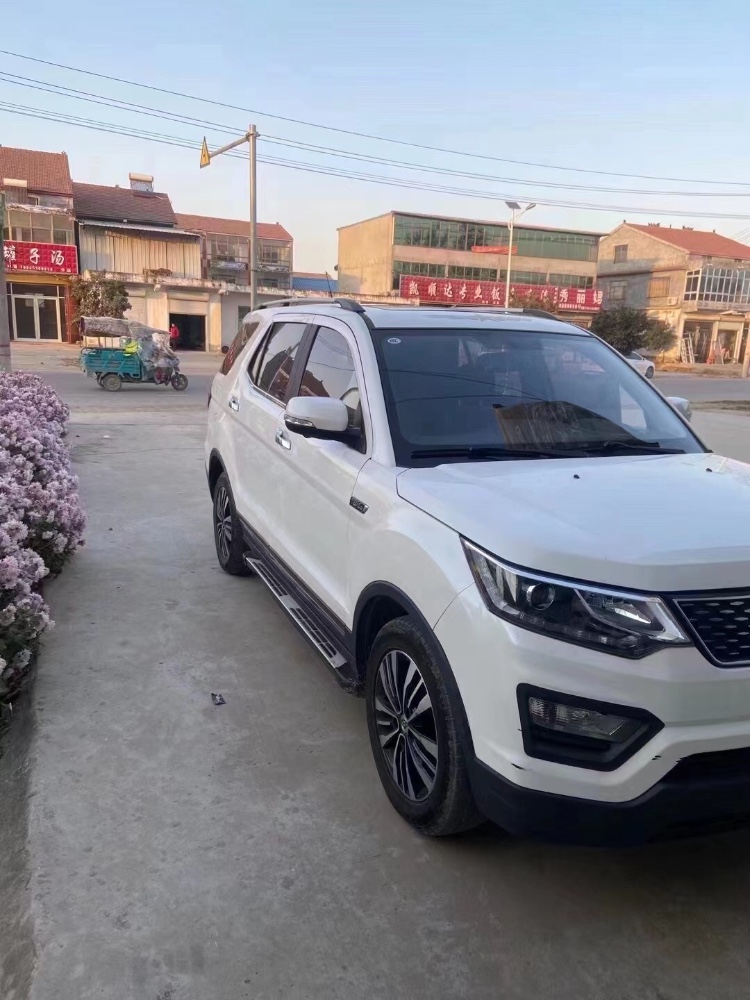 遵義18年長安汽車CX702