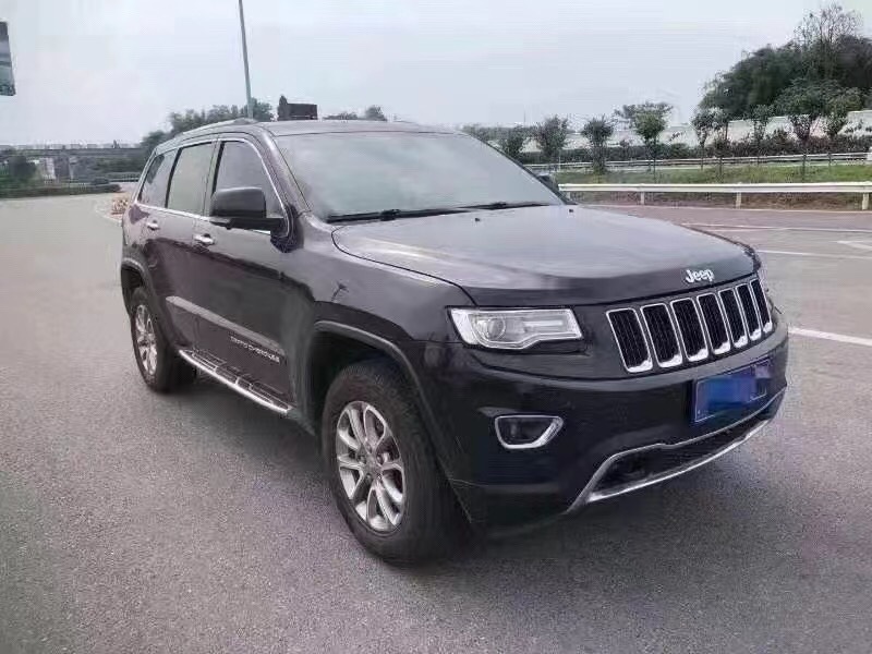 嘉興16年Jeep大切諾基2