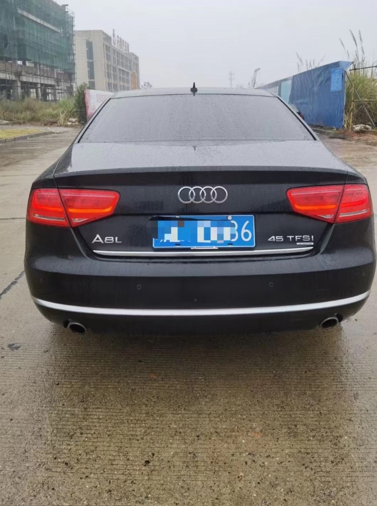 宜春13年奧迪A8L2