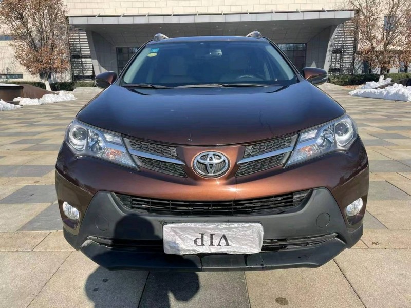 沈陽16年豐田RAV41