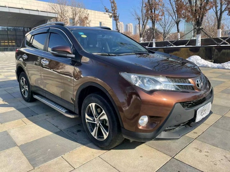 沈陽16年豐田RAV43