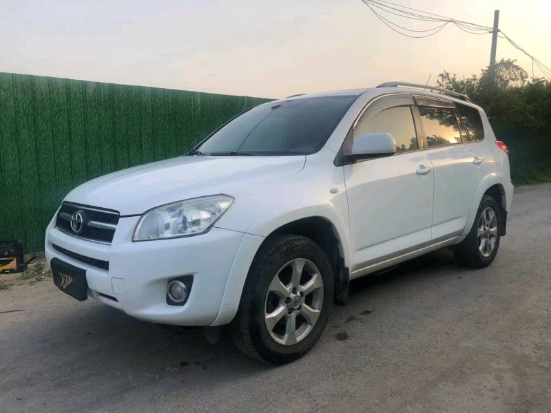 濟寧12年豐田RAV4榮放3