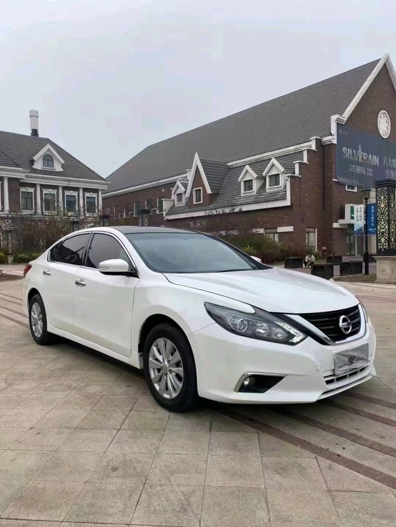 沈陽17年日產天籟7