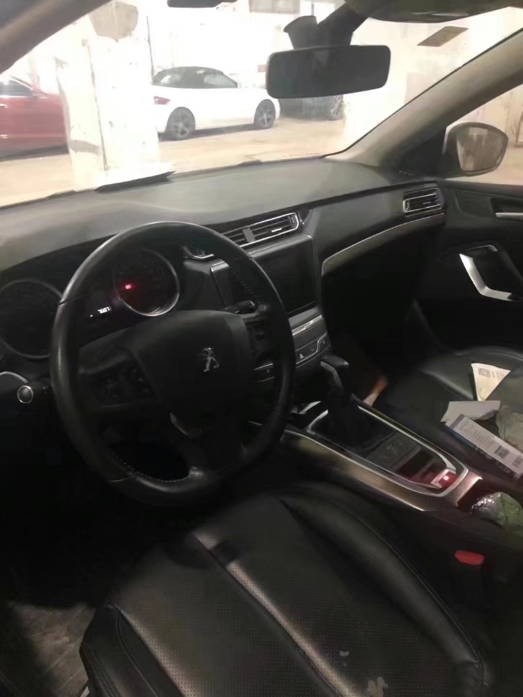 重庆16年标致4082