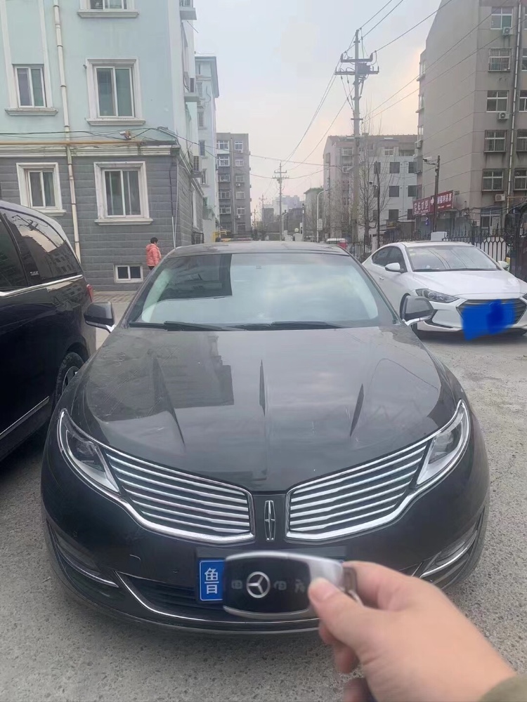 東營15年林肯MKZ1