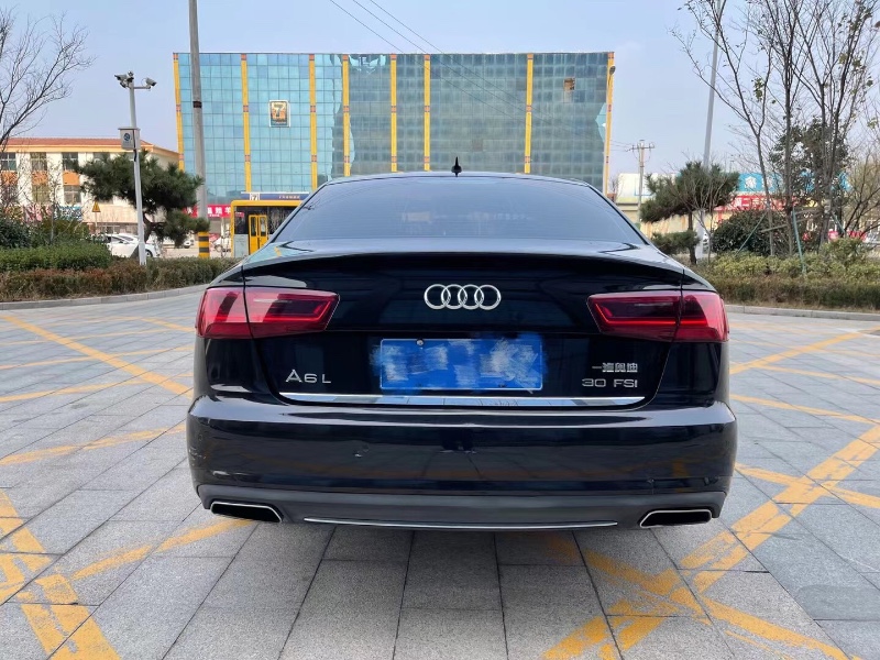東營17年奧迪A6L7