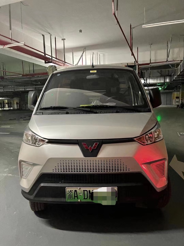 重慶21年五菱汽車榮光小卡8
