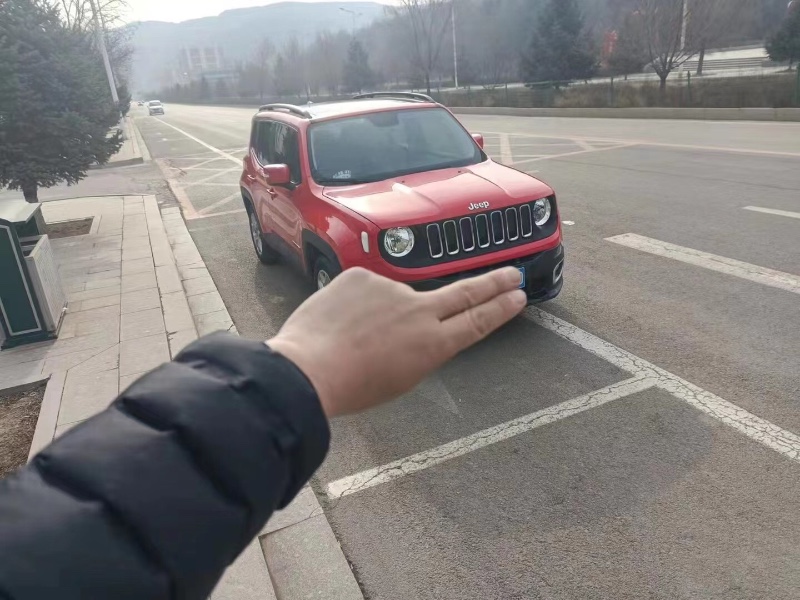 陽泉17年Jeep自由俠2