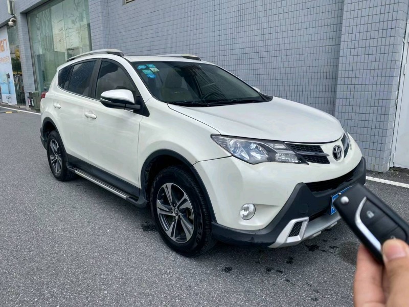 廣州16年豐田RAV4榮放3