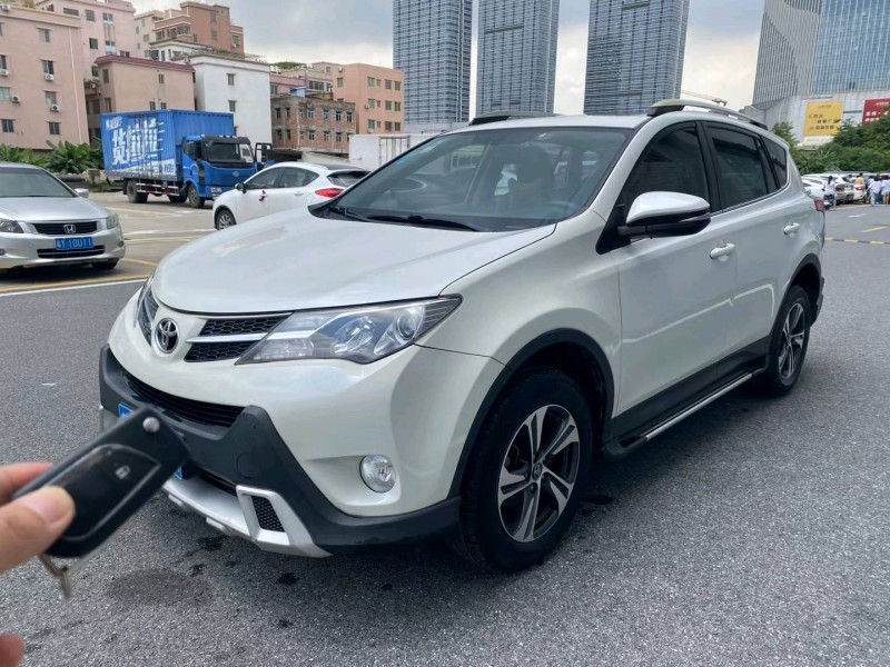廣州16年豐田RAV4榮放2