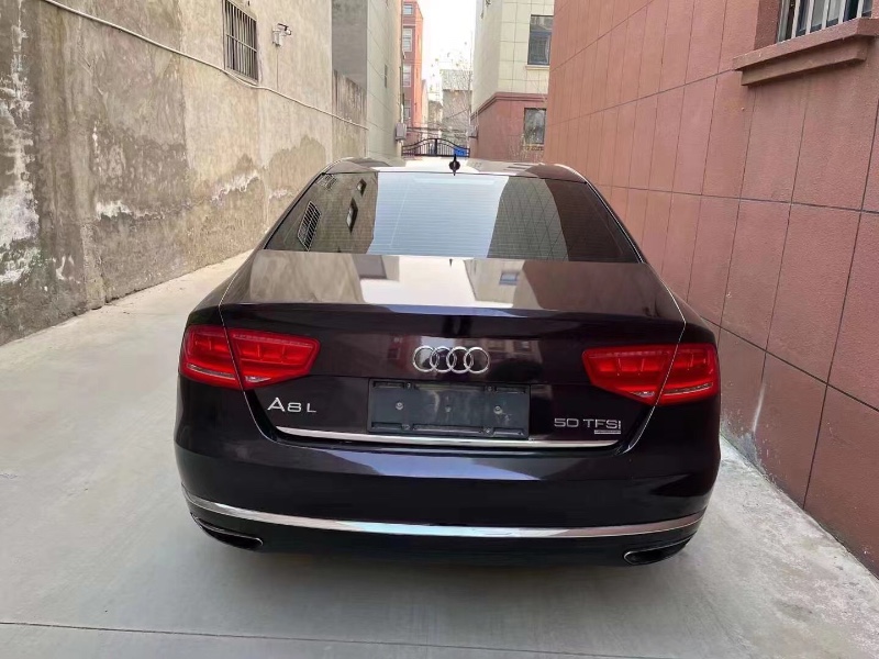 洛陽14年奧迪A8L8