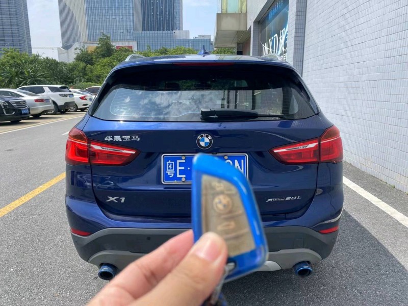 廣州19年寶馬X35