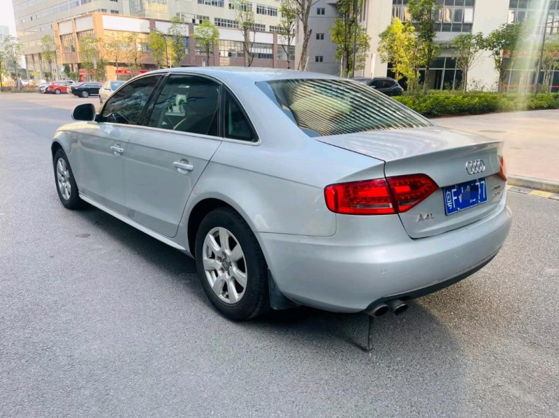東莞11年奧迪A4L8