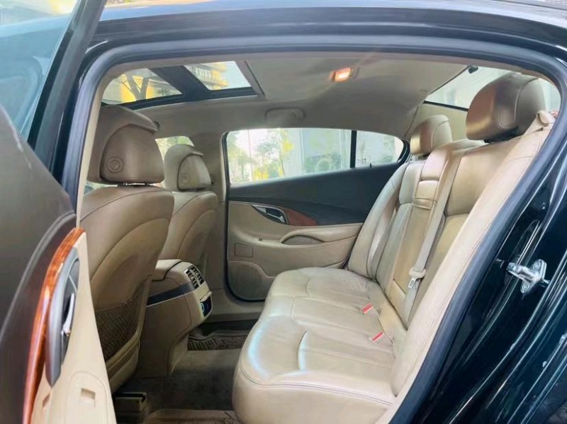 东莞14年别克君越4