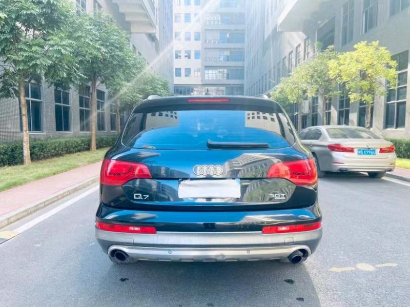 東莞11年奧迪Q79