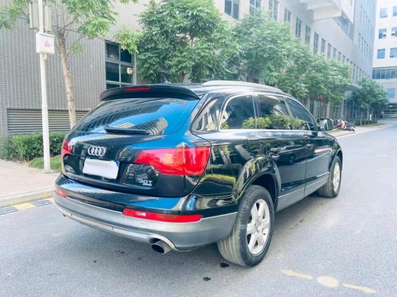 東莞11年奧迪Q77