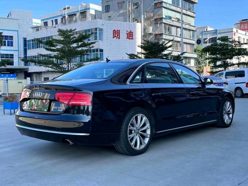 東莞11年奧迪A8L8