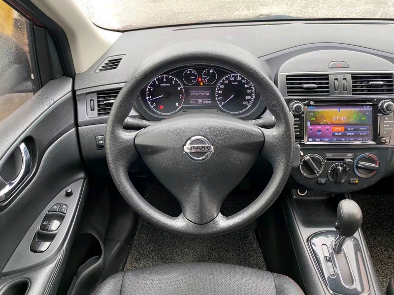 柳州12年日產騏達5