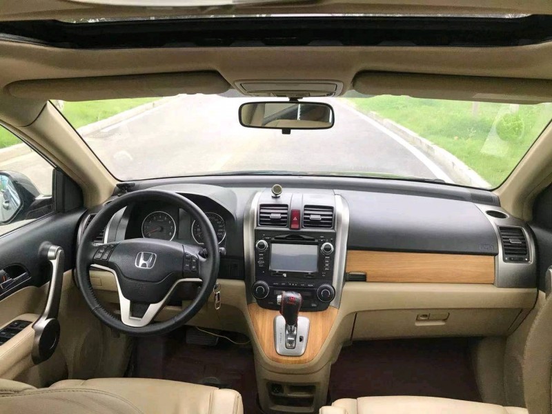 青島09年本田CR-V8