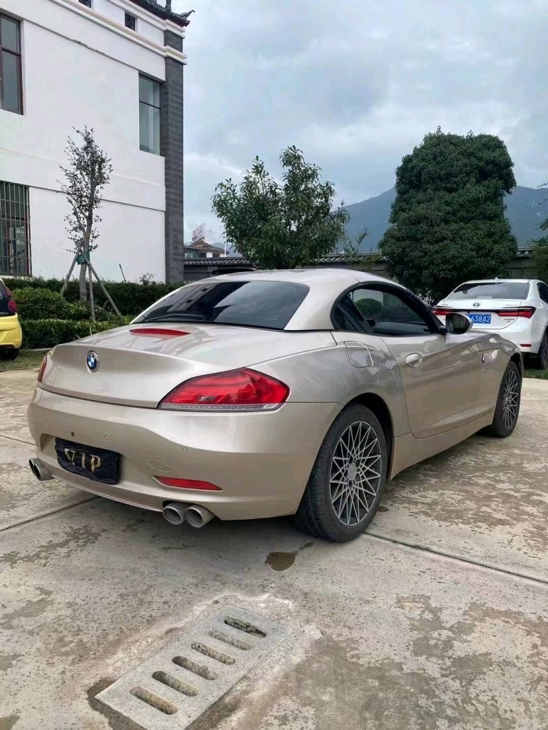 昆明12年寶馬Z48